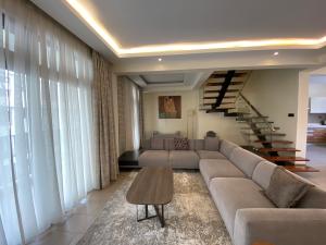 2 bedroom Apartment For Rent Spring Valley Nairobi