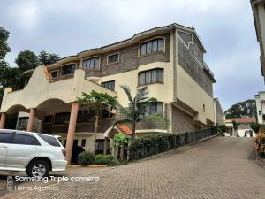 4 bedroom House For Sale westlands Nairobi