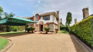 4 bedroom House For Sale Off Kiambu Rd In Runda. Runda Westlands Nairobi