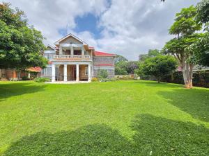 5 bedroom Townhouse For Rent Thigiri Ridge Runda Westlands Nairobi