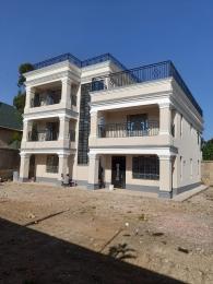 5 bedroom House For Sale 500 Meters From The Tarmac Road Kikuyu Kiambu