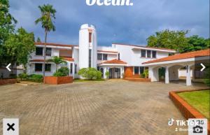 5 bedroom House For Sale Moyne Drive 2nd Row From The Beach Nyali Mombasa