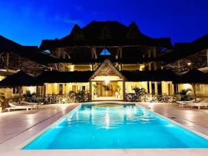 8 bedroom Hotel / Guest House For Sale Watamu Beach Front Ocean Front Watamu Kilifi
