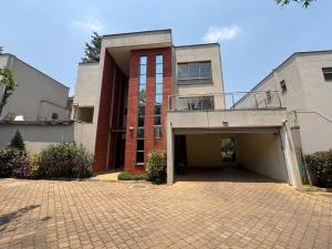 5 bedroom House For Rent Lavington Nairobi