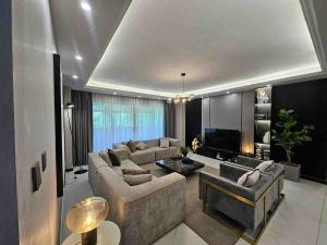 4 bedroom Apartment For Sale Kileleshwa Nairobi